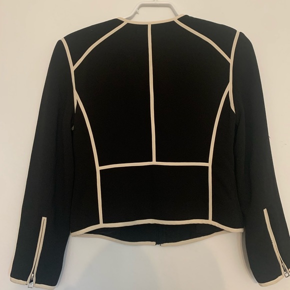 Aritzia Wilfred Chanel esque jacket - Picture 4 of 4